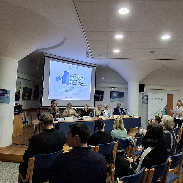  Medregijski podjetniški zajtrk v Bovcu o izzivih in priložnostih turizma