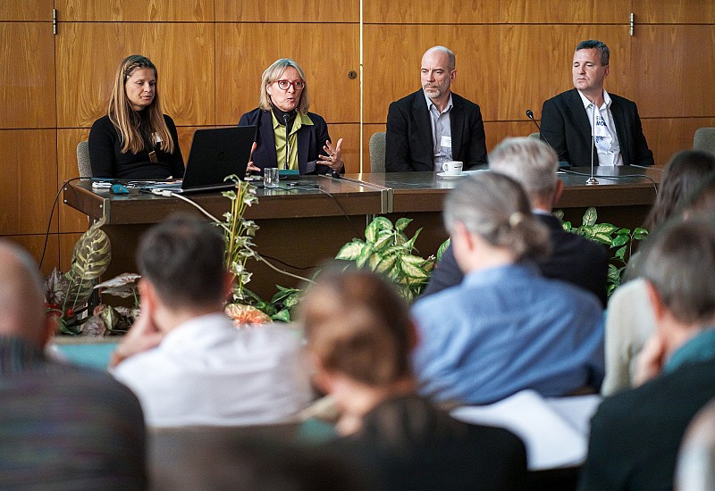 Na Nacionalni konferenci o celostnem prometnem načrtovanju o novi državni strategiji